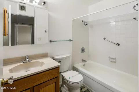 Bath - 256 E Betty Elyse Ln, Phoenix, AZ 85022 photo 2 of 2