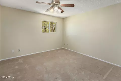 Bedroom - 256 E Betty Elyse Ln, Phoenix, AZ 85022 photo 3 of 6