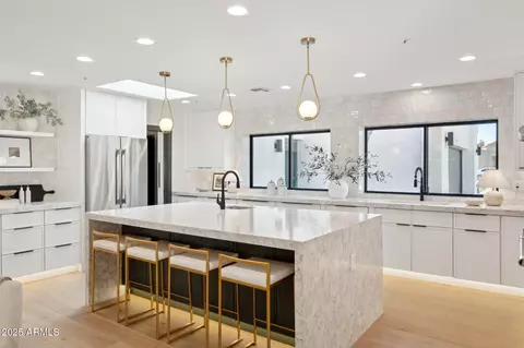 10905 E San Salvador Dr, Scottsdale, AZ 85259