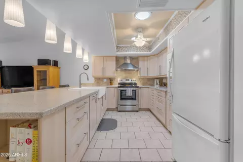 5165 E Tunder Dr, Phoenix, AZ 85044 photo 10