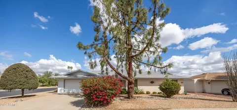 10048 W Oakmont Dr, Sun City, AZ 85351