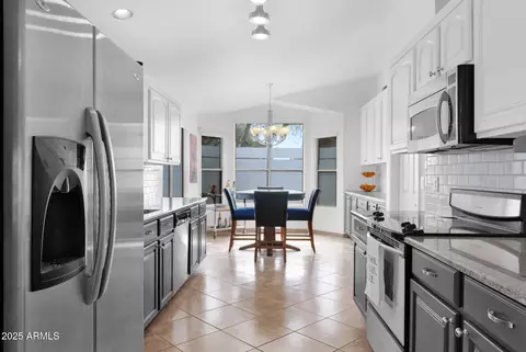 4718 E Mossman Rd, Phoenix, AZ 85050 photo 7