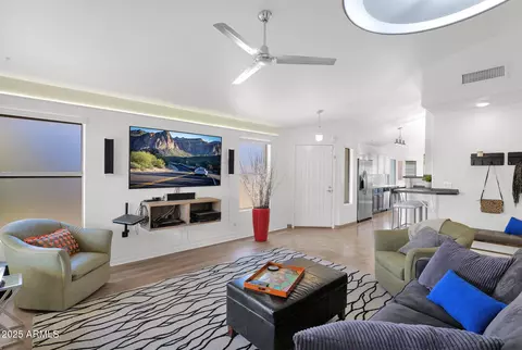 4718 E Mossman Rd, Phoenix, AZ 85050