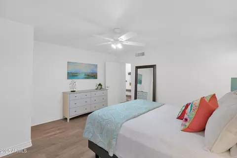 4718 E Mossman Rd, Phoenix, AZ 85050 photo 14