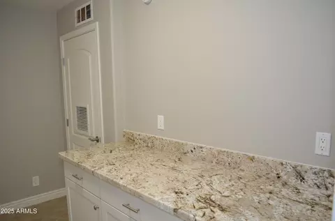 4815 E Clarendon Ave, Phoenix, AZ 85018 photo 21
