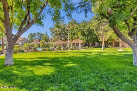 1633 E Lakeside Dr #106, Gilbert, AZ 85234 photo 28