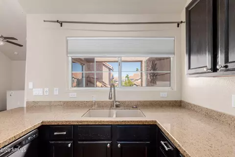 1633 E Lakeside Dr #106, Gilbert, AZ 85234 photo 6