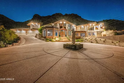 8060 N Mummy Mountain Rd, Paradise Valley, AZ 85253