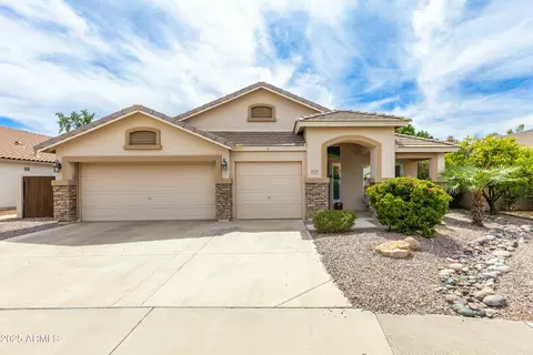 5629 E Garnet Ave, Mesa, AZ 85206