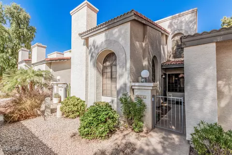 1718 S Longmore St #116, Mesa, AZ 85202