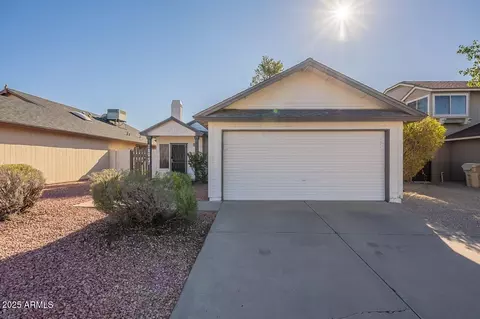 10647 N 63rd Dr, Glendale, AZ 85304