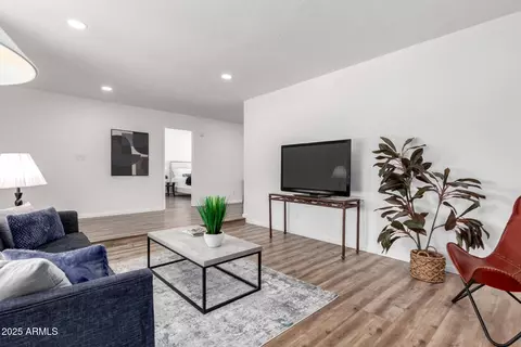 624 E Laguna Dr, Tempe, AZ 85282 photo 12