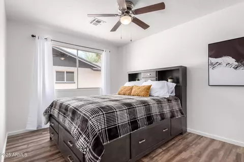 624 E Laguna Dr, Tempe, AZ 85282 photo 8