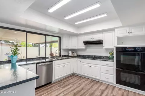 624 E Laguna Dr, Tempe, AZ 85282 photo 5