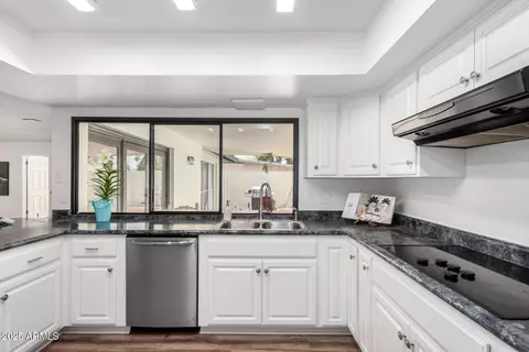624 E Laguna Dr, Tempe, AZ 85282 photo 13