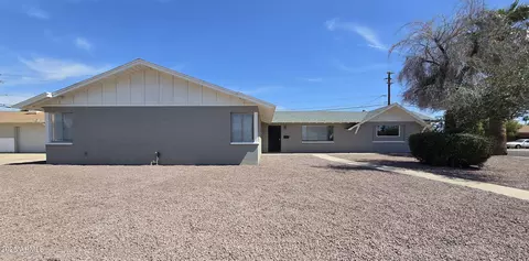 5201 N 61st Dr, Glendale, AZ 85301