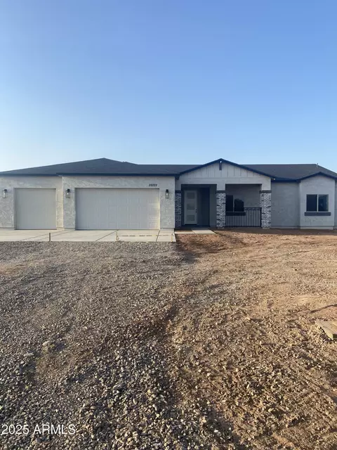 22222 W Dale Ln, Wittmann, AZ 85361