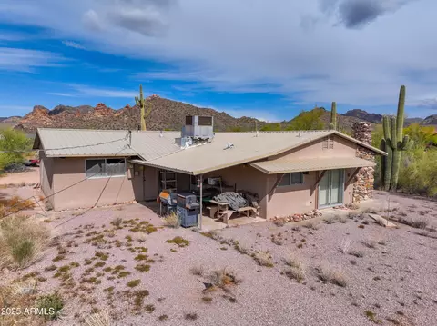 Exterior - 1325 E Tonto St, Apache Junction, AZ 85119 photo 2 of 4