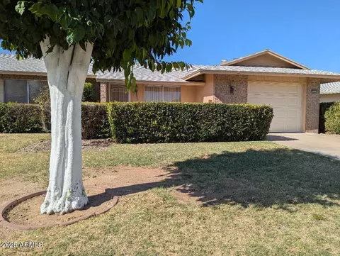 11012 W Caron Dr, Sun City, AZ 85351