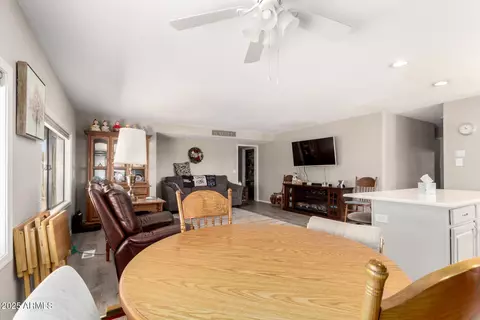 601 S Pinal Dr, Apache Junction, AZ 85120 photo 7