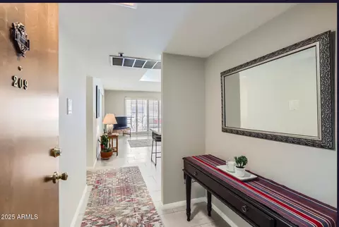 7960 E Camelback Rd #209, Scottsdale, AZ 85251