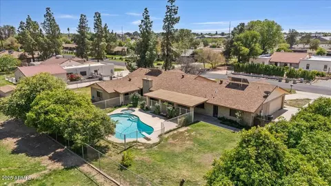 8440 W Cavalier Dr, Glendale, AZ 85305