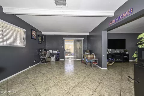 2307 E Chipman Rd, Phoenix, AZ 85040 photo 8