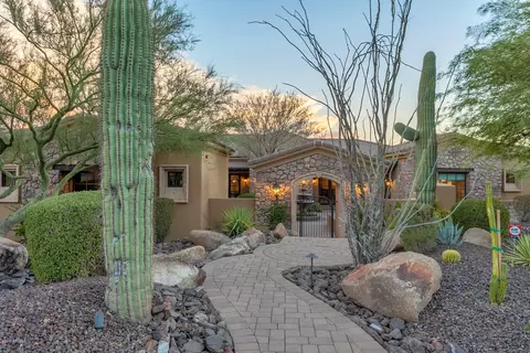 8358 E View Crest Cir, Mesa, AZ 85207