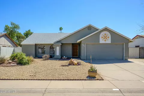 665 W Shawnee Dr, Chandler, AZ 85225