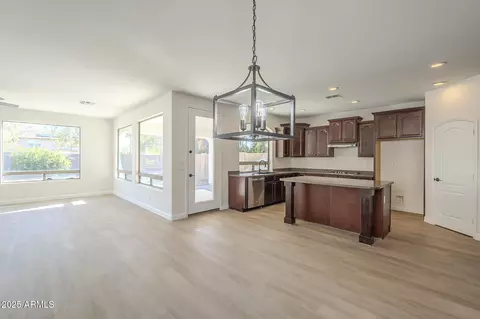Living - 3933 W Sandra Ter, Phoenix, AZ 85053 photo 2 of 6