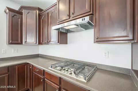 Kitchen - 3933 W Sandra Ter, Phoenix, AZ 85053 photo 3 of 4