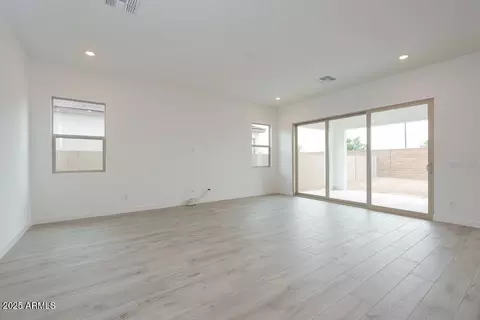 1246 E Penedes Dr, Gilbert, AZ 85298 photo 11
