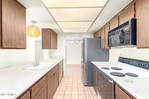 14801 N 39th Ave, Phoenix, AZ 85053 photo 9