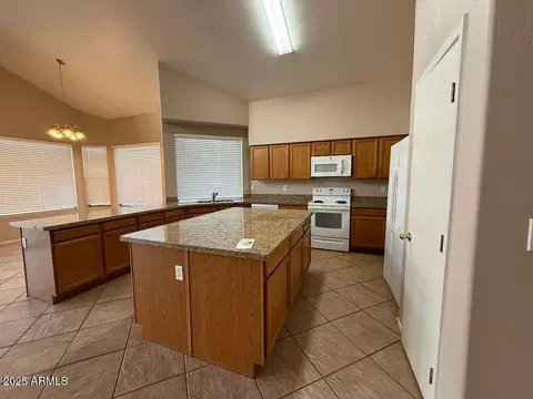 1024 E Mohawk Dr, Phoenix, AZ 85024 photo 10