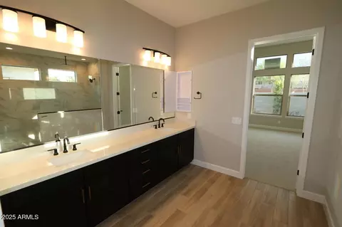 Bath - 1956 W Rowel Rd, Phoenix, AZ 85085 photo 2 of 2