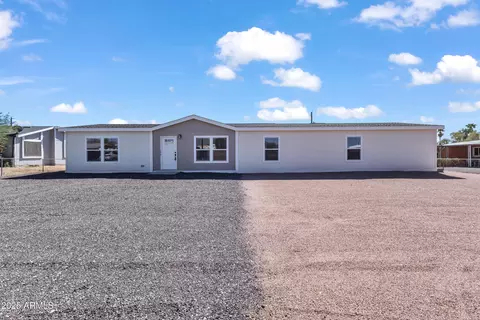 2679 W Manzanita St, Apache Junction, AZ 85120