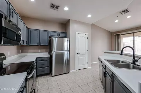 Kitchen - 5415 E Mckellips Rd #104, Mesa, AZ 85215 photo 3 of 4