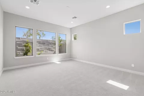 1948 W Rowel Rd, Phoenix, AZ 85085 photo 8