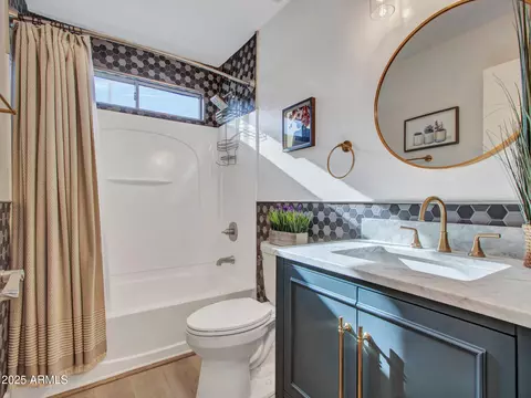 4122 W Carter Rd, Phoenix, AZ 85041 photo 7
