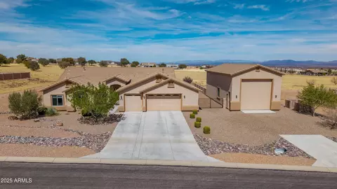 6375 E Saddlehorn Cir, Hereford, AZ 85615