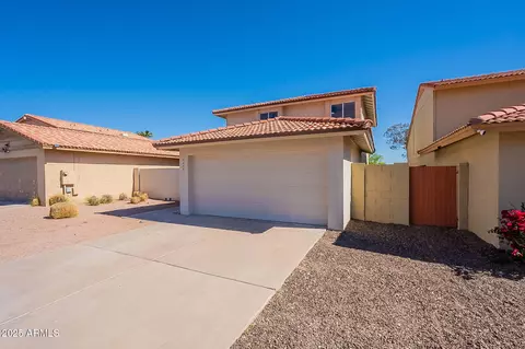 9833 S 44th St, Phoenix, AZ 85044