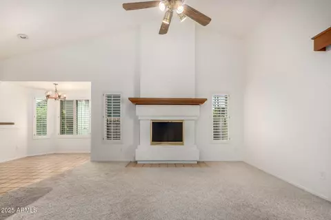 930 E Citation Ln, Tempe, AZ 85284 photo 9