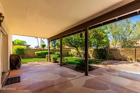930 E Citation Ln, Tempe, AZ 85284 photo 6