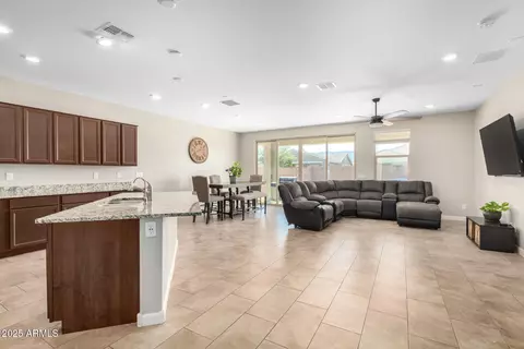 Other - 2831 W Carson Rd, Phoenix, AZ 85041 photo 2 of 5