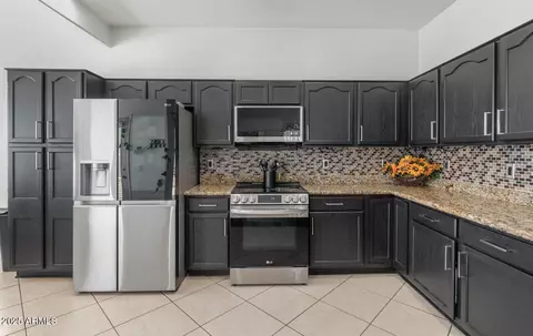4115 S 75th Dr, Phoenix, AZ 85043 photo 4