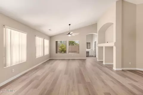 Living - 3871 E Ironhorse Rd, Gilbert, AZ 85297 photo 3 of 4