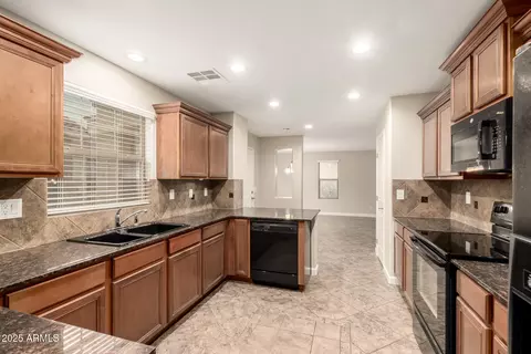 Kitchen - 1854 S Seton Ave, Gilbert, AZ 85295 photo 1 of 4