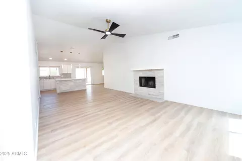4038 E Wescott Dr, Phoenix, AZ 85050 photo 5