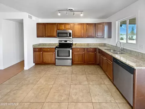3702 E Karen Dr, Phoenix, AZ 85032 photo 7
