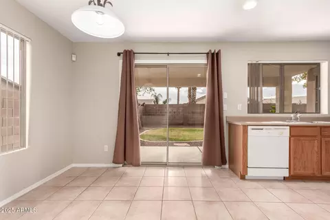 4052 S Summer Ct, Gilbert, AZ 85297 photo 17